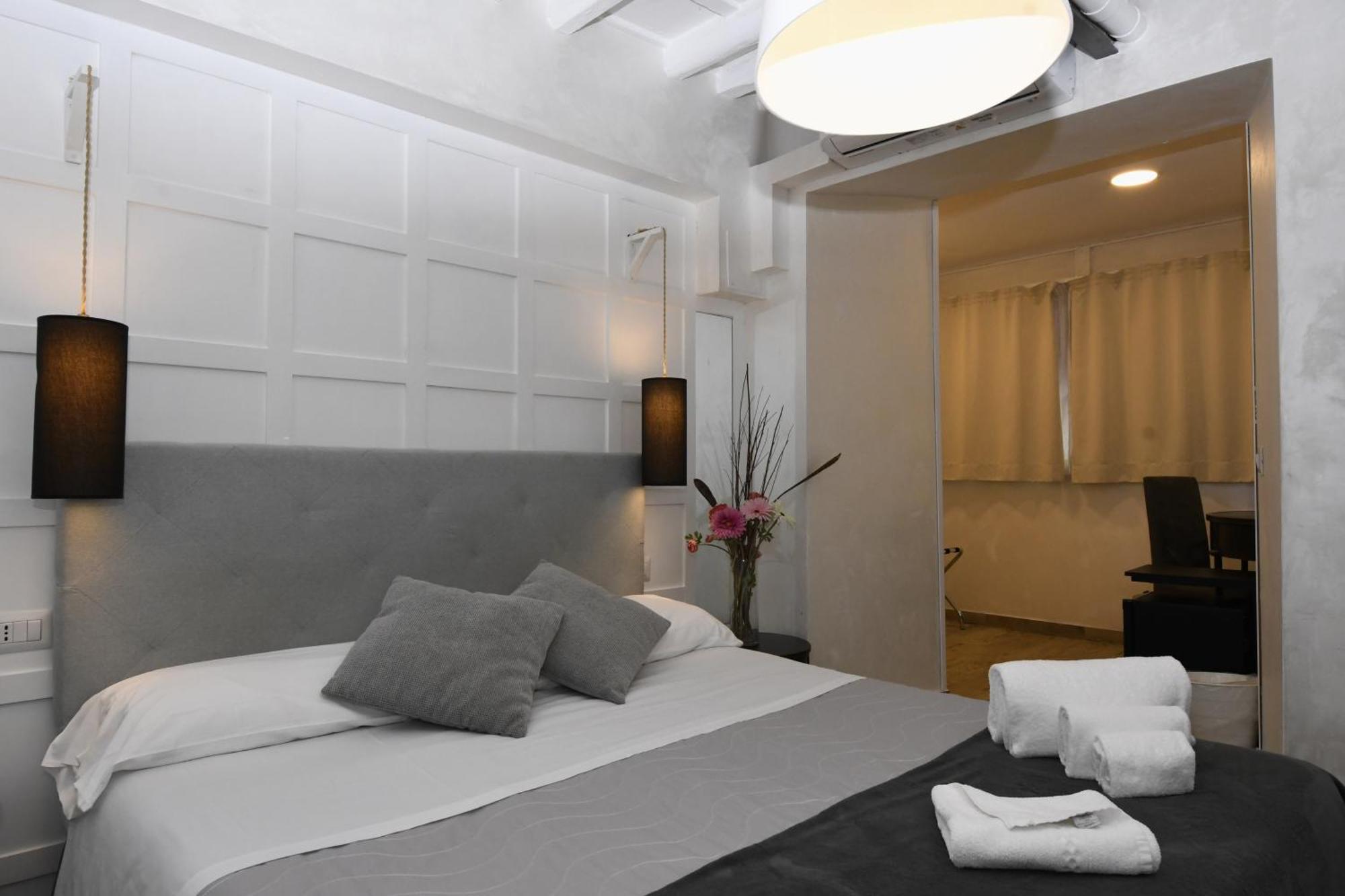 Hotel Dulcis In Pantheon à Rome Extérieur photo