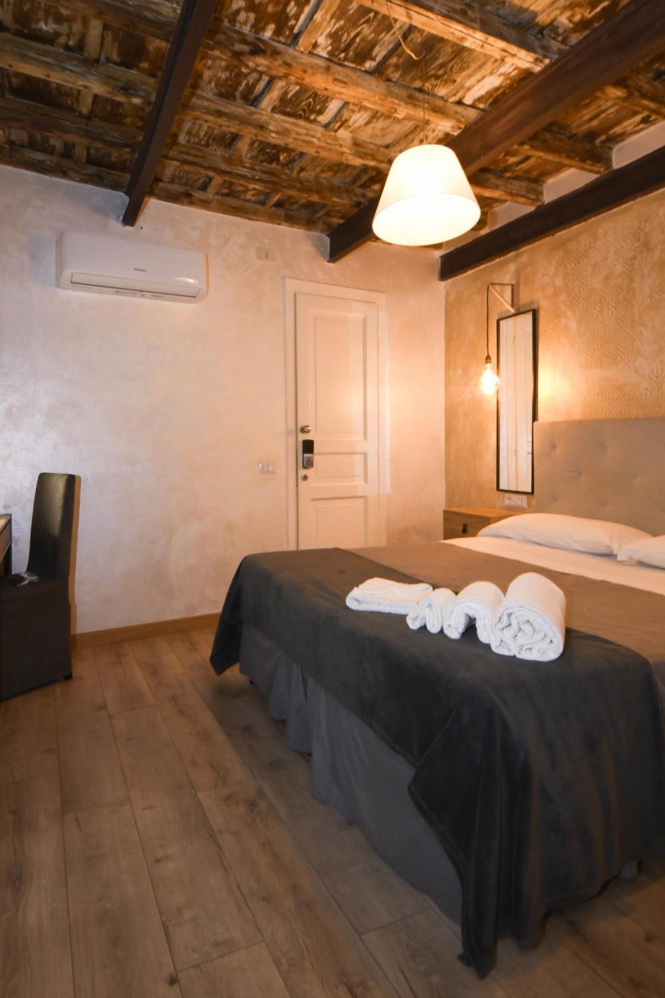 Hotel Dulcis In Pantheon à Rome Extérieur photo